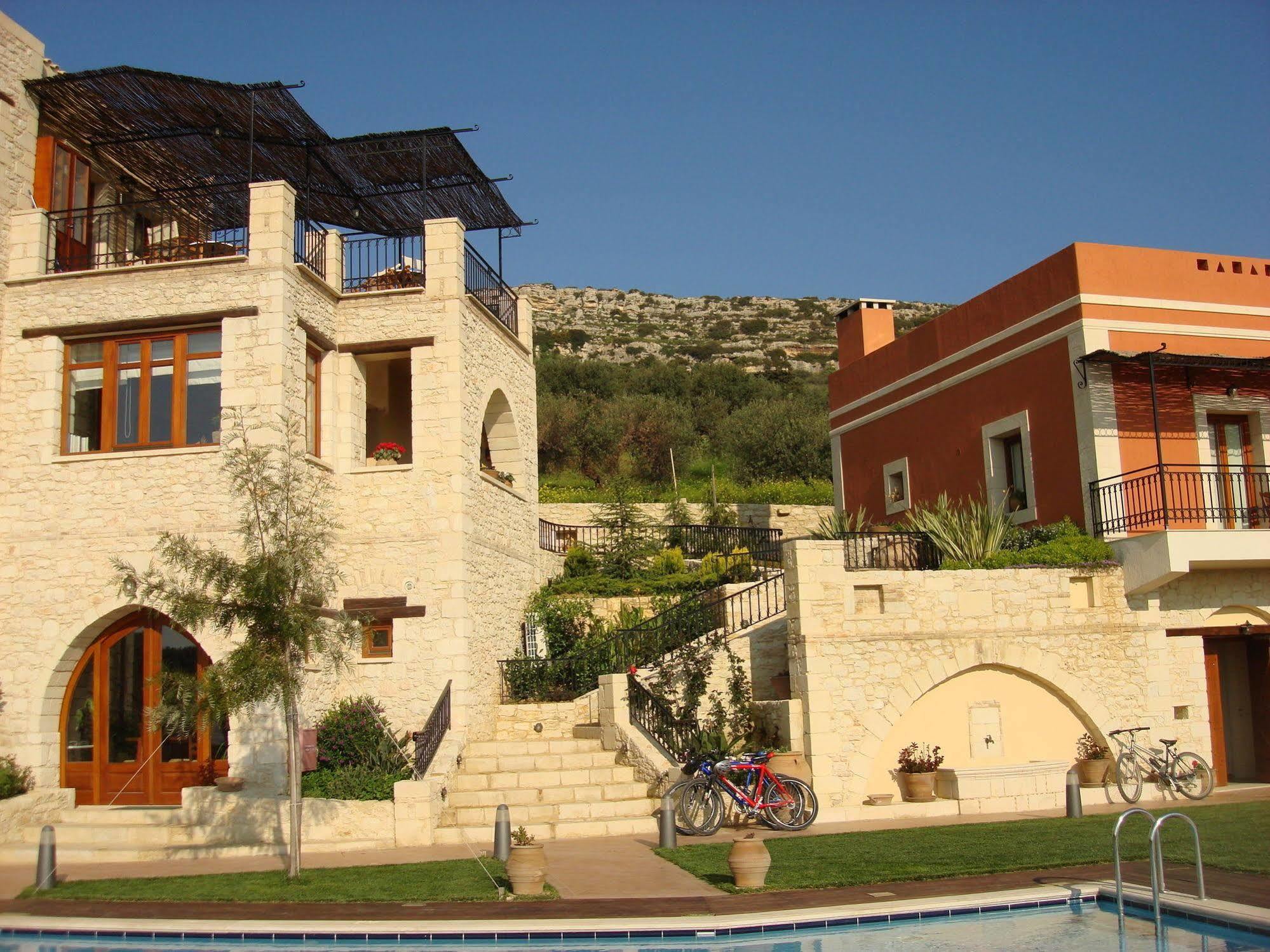 Katalagari Country Hotel 4*
